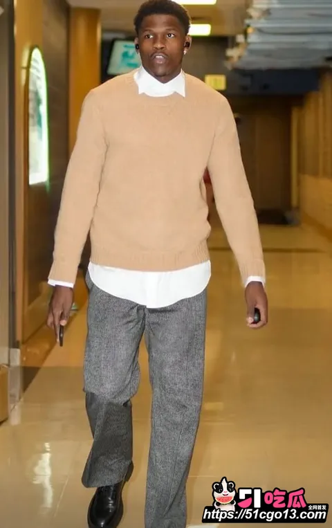NBA球星 安东尼·爱德华兹 脚踏多只船 13 NBA球星 安东尼·爱德华兹 脚踏多只船 13