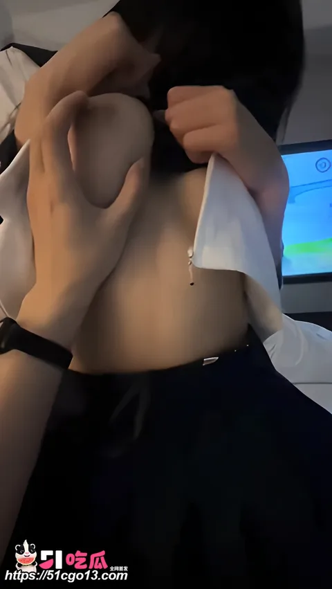 广州反差学生妹 李紫欣 约炮自拍 2 广州反差学生妹 李紫欣 约炮自拍 2