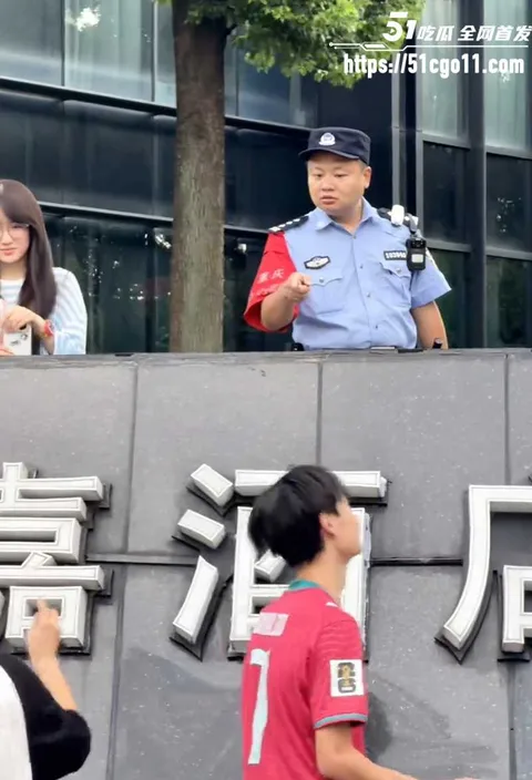 时代峰峻重庆长江国际五代练习生饭圈冲突1拷贝 时代峰峻重庆长江国际五代练习生饭圈冲突1拷贝