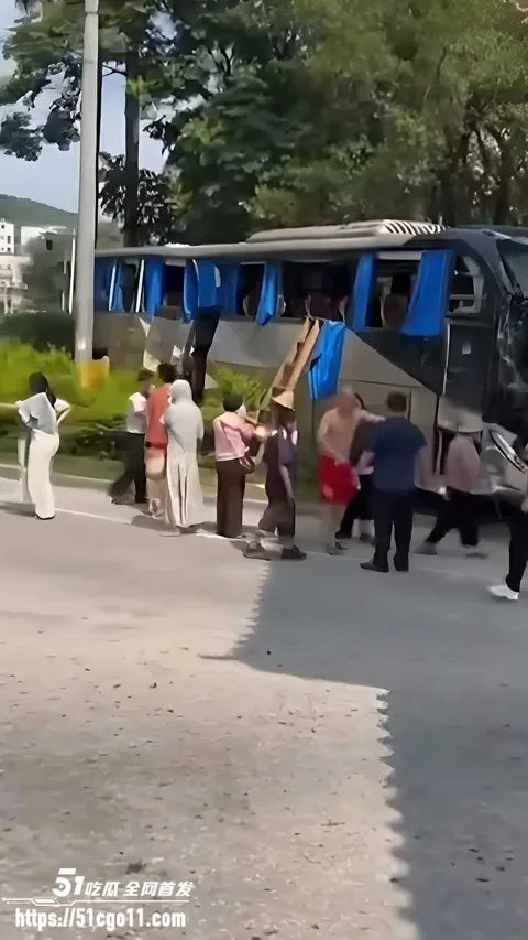 广东潮州 溪口路段重大交通事故 2 广东潮州 溪口路段重大交通事故 2