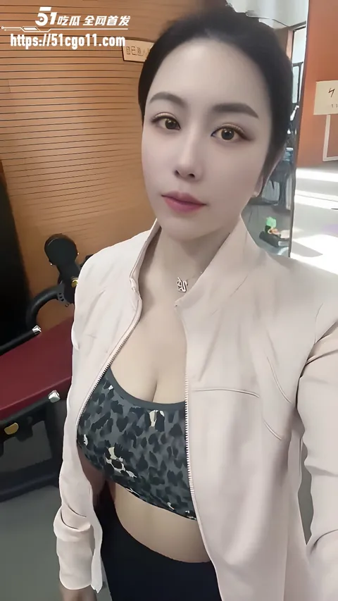 佳佳baby巨乳诱惑 1 佳佳baby巨乳诱惑 1